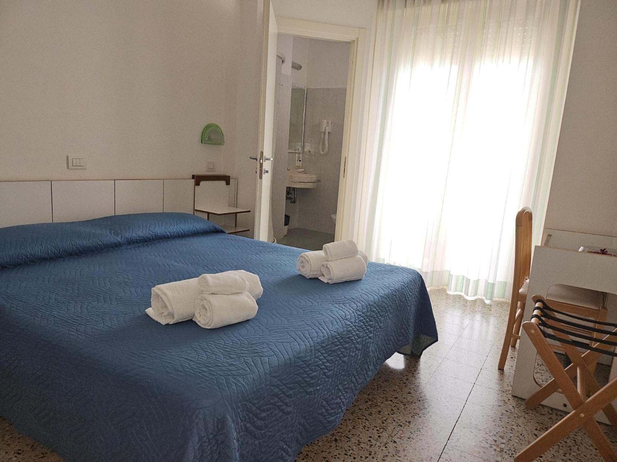 Hotel Villa Rosa Misano Adriatico Esterno foto