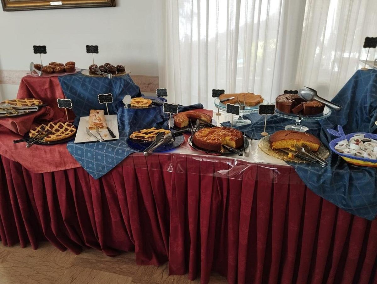 Hotel Villa Rosa Misano Adriatico Esterno foto
