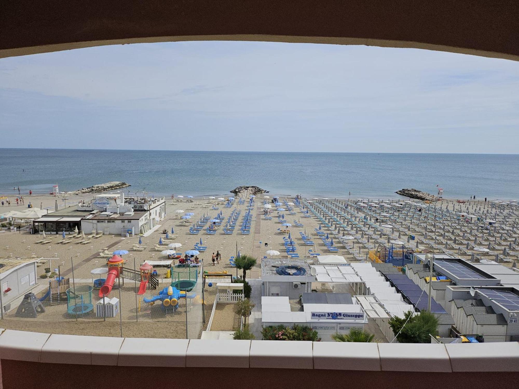 Hotel Villa Rosa Misano Adriatico Esterno foto