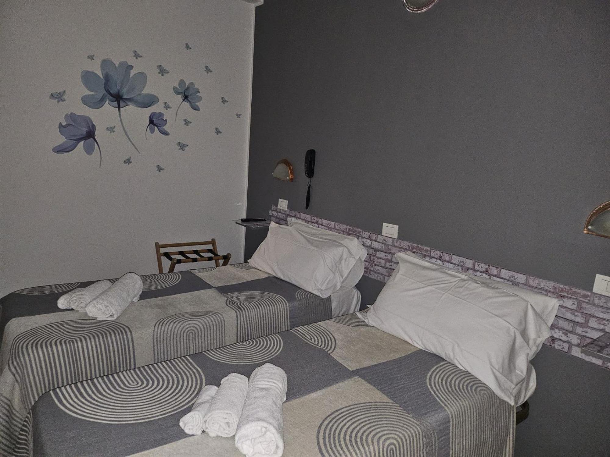 Hotel Villa Rosa Misano Adriatico Esterno foto